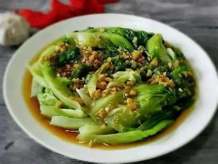 Iceberg Lettuce W. Oyster Sauce