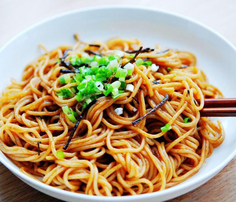 Noodle W. Scallion Oil