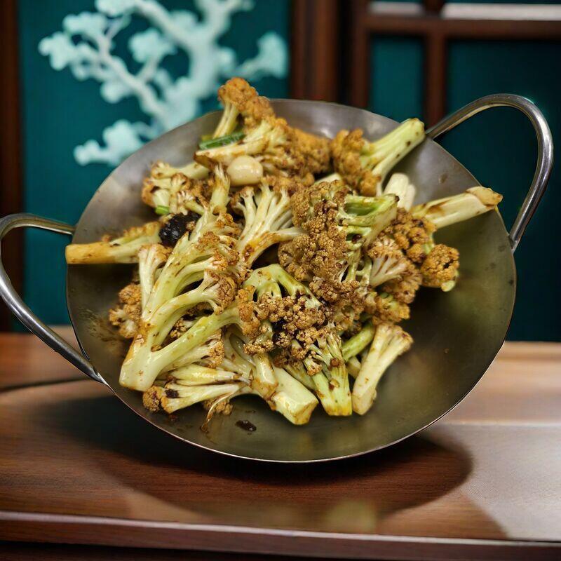 Sauteed Organic Cauliflower In Dry Pot